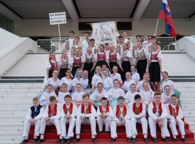 Szlovák tánc csoport
